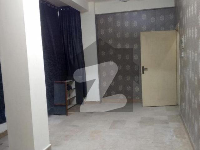 Beautiful Location Flat Available For Rent G 10/4