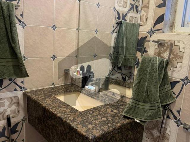 Beautiful location house for rent d 12