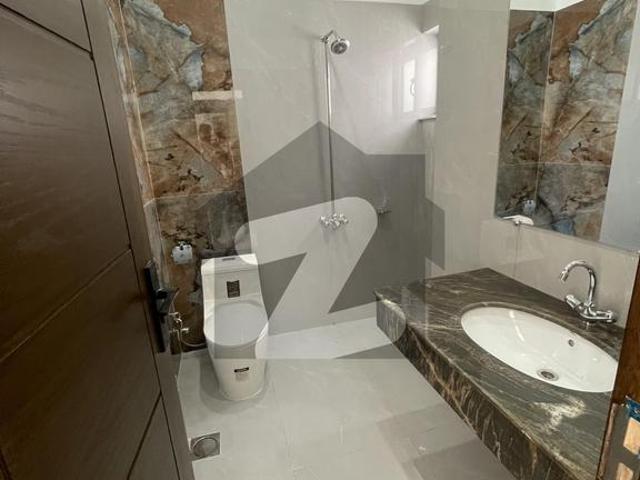 Beautiful location house for rent d 12