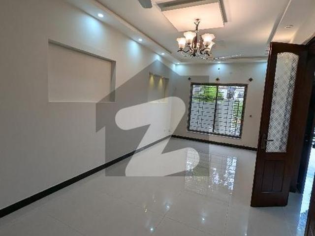 Beautiful location like brand new house for sale d 12