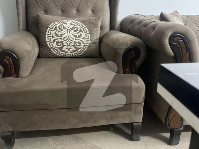Beautiful location like brand new house for sale e 11