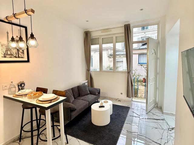 Beautiful loft in the heart of town, Paris, Paris Amsterdam Apartments for Rent