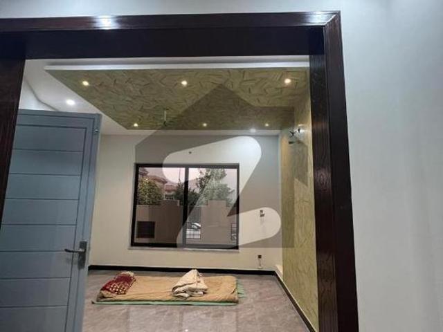 Beautiful Lavish House In Bahria Town Phase 8