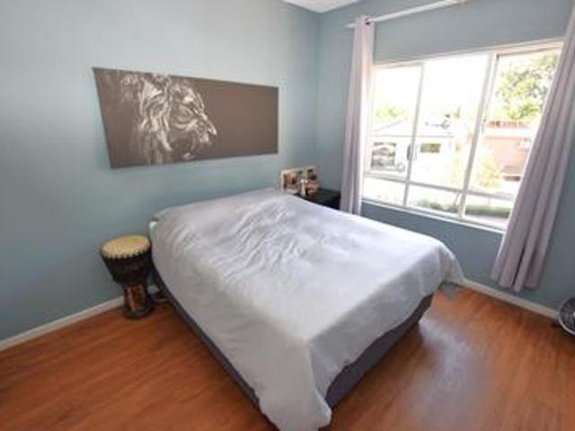 beautiful large one bedroom loft apa.