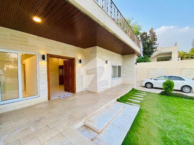Beautiful Luxury Ground Portion For Rent In F 10 Prime VIP Location 3 Bedrooms Separate Gate