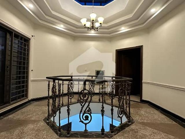 Beautiful Luxury 2 Kanal Designer House For Sale