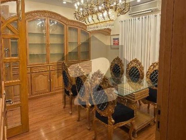 Beautiful Luxury 4 Bedroom House E 7