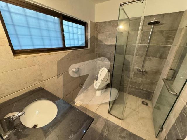 Beautiful Luxury 5 Bedroom House for Rent in F 10 Islamabad | Prime Location | Spacious Garden & Parking F 10