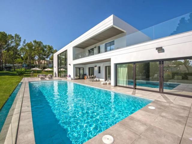 Beautiful modern built villa in Sol de Mallorca, with sea views
