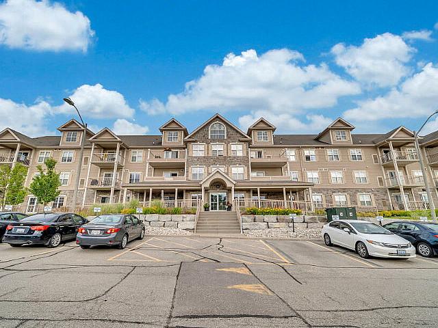 Beautiful Main Floor Cambridge Condo