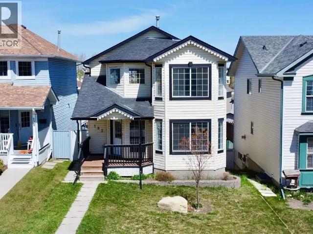 Beautiful Main Floor for Rent in Bridlewood INTERNET INCLUDED