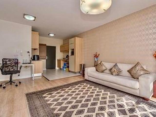 beautiful north facing 2 bedroom apa.