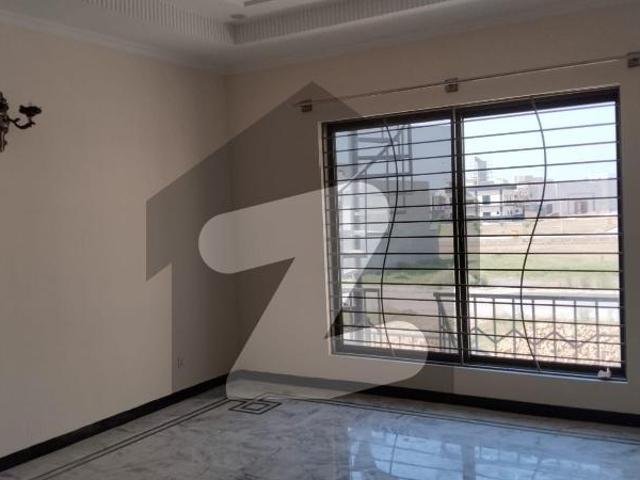 Beautiful new house bahria town phase 8 block l
