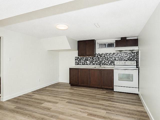 Beautiful Newly Renovated 2 bedroom Basement Suite Near U Of S