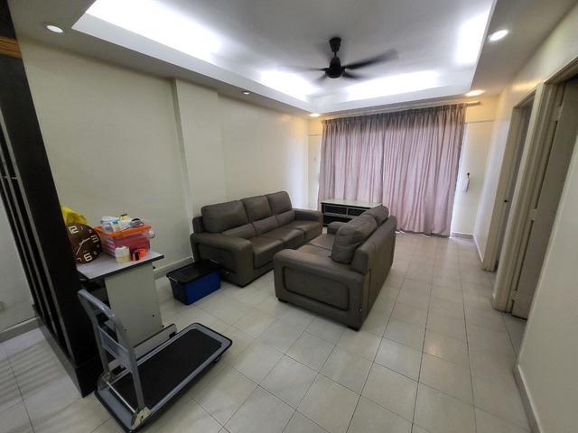 Beautiful Seaview Vista Perdana Apartment in Butterworth For Sale