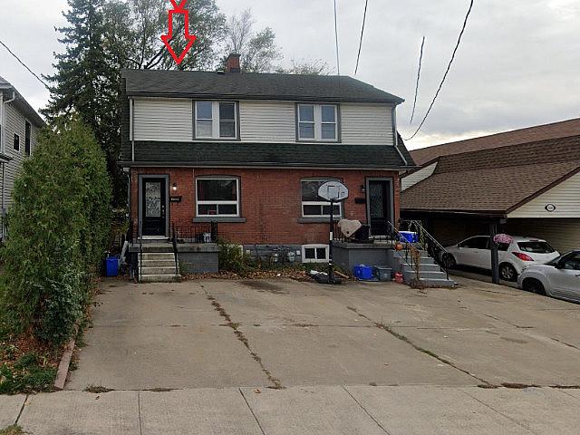 Beautiful Semi detached House For Rent To Own In Niagara Falls