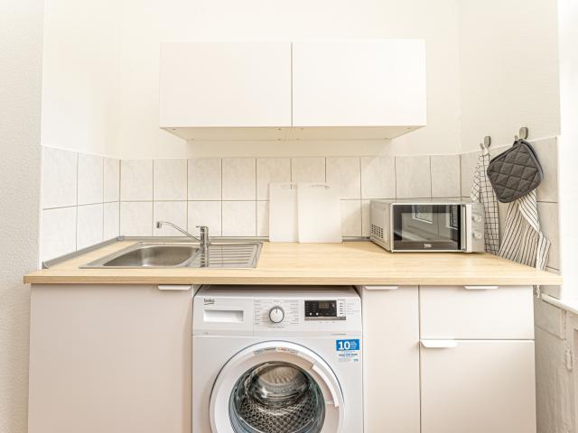 Beautiful shared room in a 3 room shared apartment