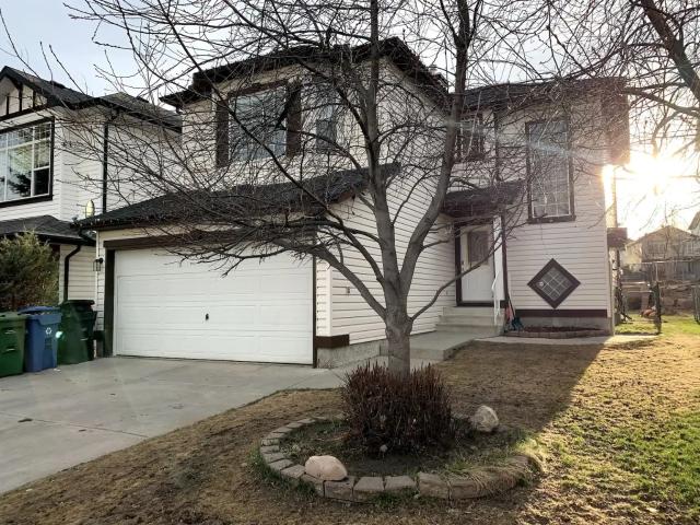 Beautiful Single Family Detached House with 4 bedrooms and 3.5 bath