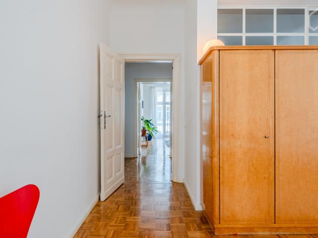 Beautiful, Spacious 4 Room Apartment with Designer Furniture in the Heart of Neukölln