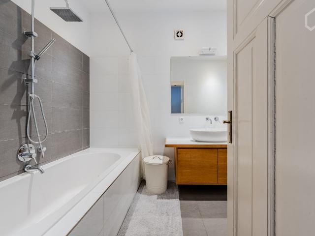 Beautiful, Spacious 4 Room Apartment with Designer Furniture in the Heart of Neukölln, Berlin Amsterdam Apartments for Rent