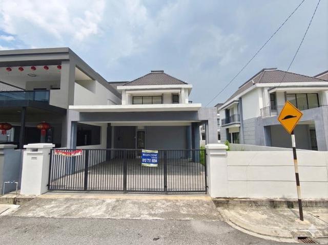 Beautiful Spacious Brand New DoubleStorey SemiD Taman Perdana S