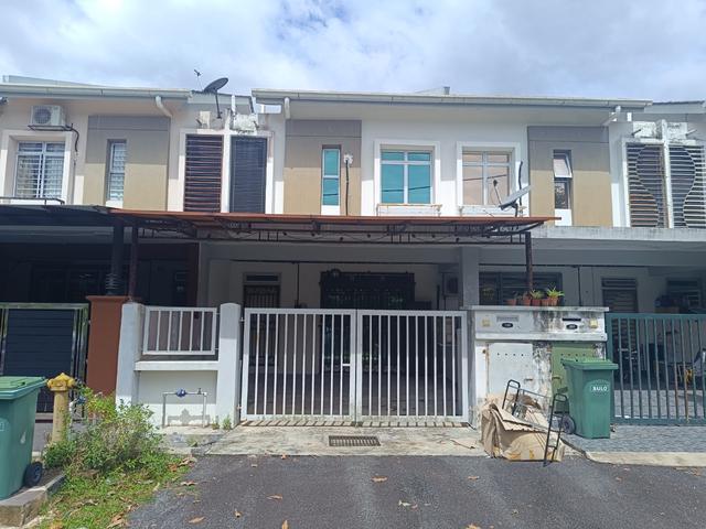 BEAUTIFUL PARTIAL FURNISHED2 Storey Bdr Tasik Kesuma Fasa 8 Beranang