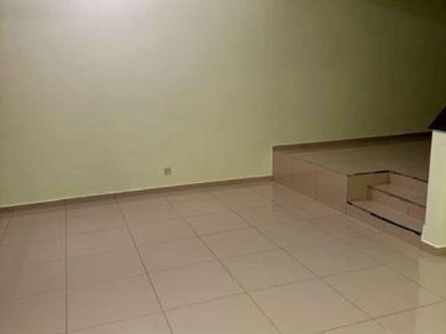 Beautiful partly furnished terrace in Seksyen 9 Palm Walk Sungai Long