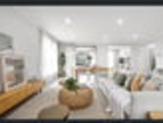 Beautiful Quality Mono Pitch Home Prime Location