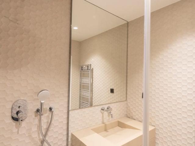 Beautiful quiet and bright apartment, Paris Amsterdam Apartments for Rent