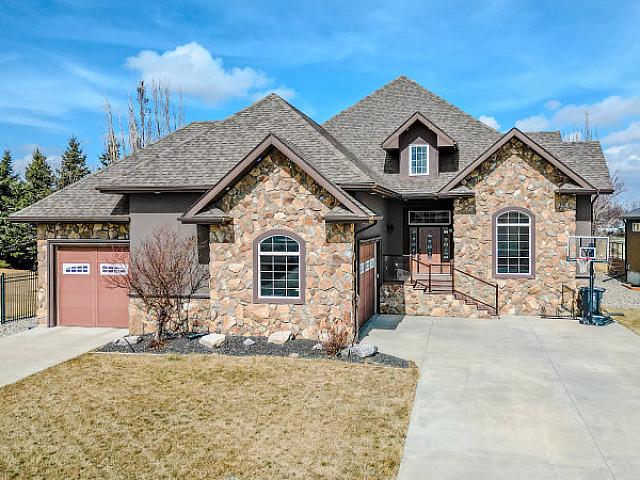 Beautiful Raymond Home Available Now!
