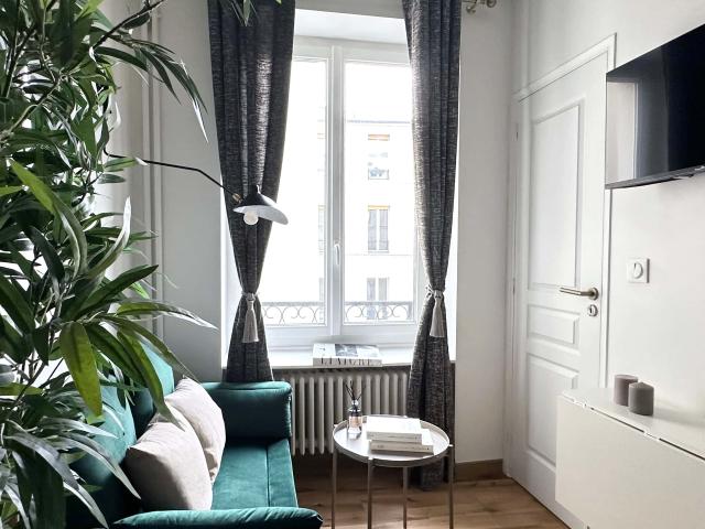 Beautiful Retreat in Paris