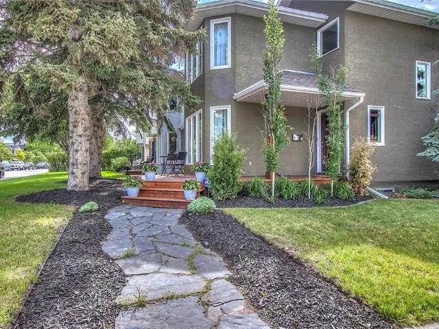 Beautiful West Hillhurst Home