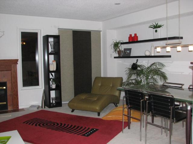 Beautiful Townhouse – Walking distance to CHEO & General Hos