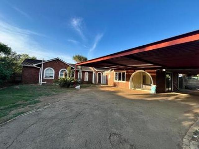 beautiful three bedroom house for re.