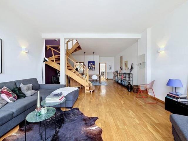 Beautiful triplex with balcony – 3 bedrooms