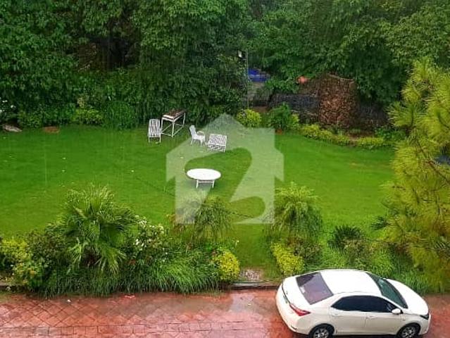Beautiful Two Karnal Extra Land House For Sale