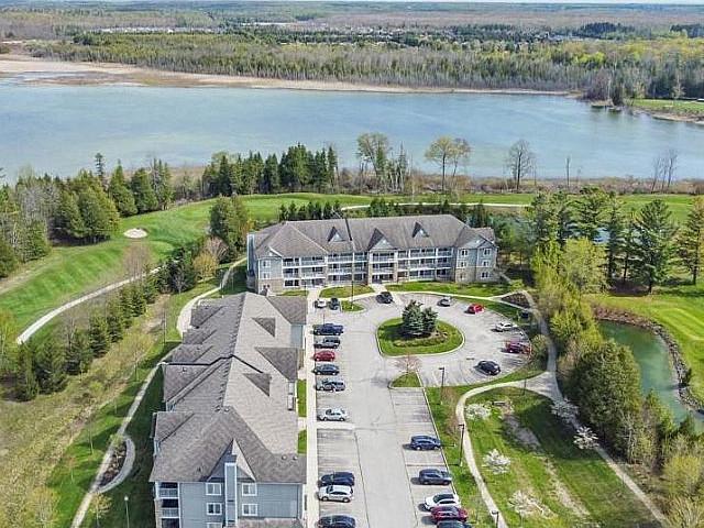 Beautiful Unit With An Unbelievable View
