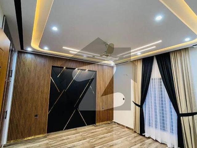 Beautiful Upper portion For Rent