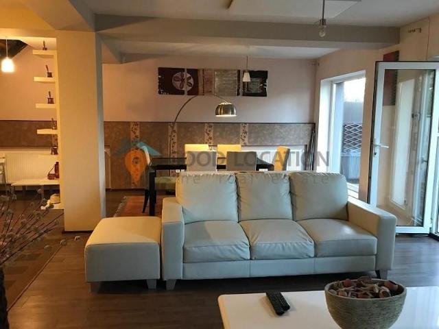 Beautiful villa on Pipera Tunari Road V0002PI3