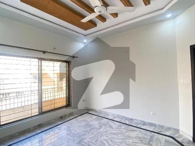 Beautifull house for rent d 12