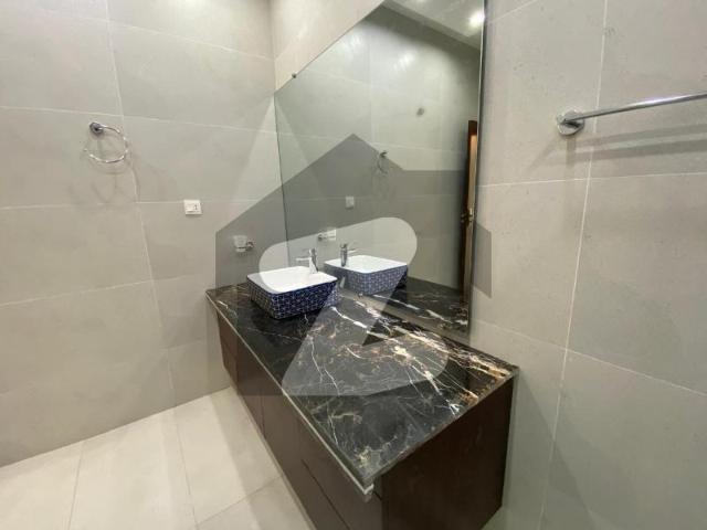Beautifull house for rent d 12