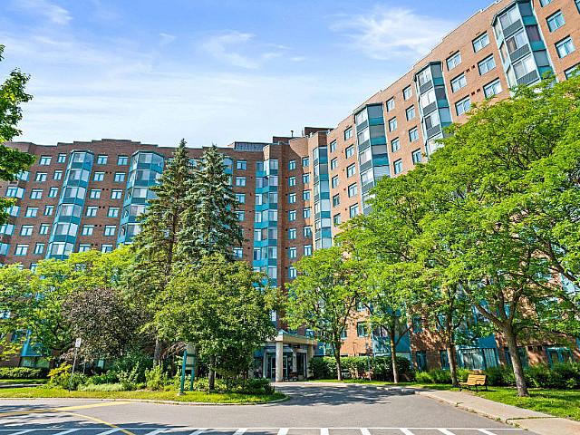Beautifully Appointed 1 Bed, 1 Bath Condo In Fairfield Heights