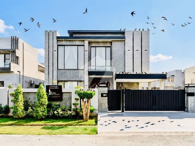 Beautifully Constructed 1 Kanal House for Sale In DHA Phase 7 Ideal for Families Seeking Comfort, Class & Convenience