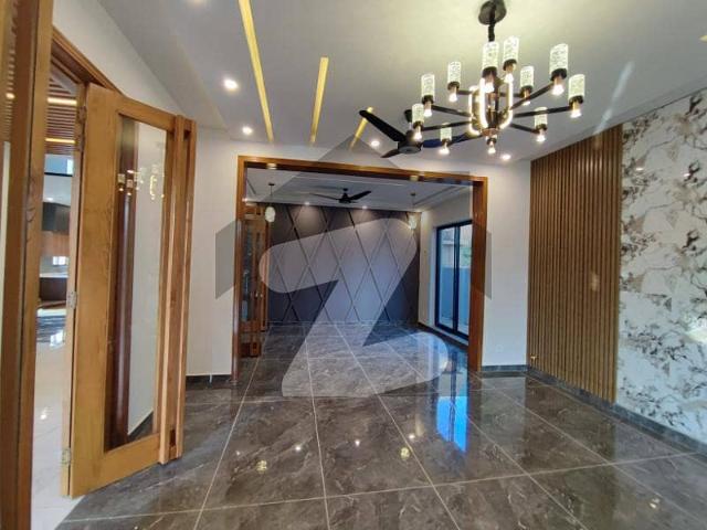 Beautifully Finished Modernly Designed Out Class Location House For Sale In Media Town Islamabad