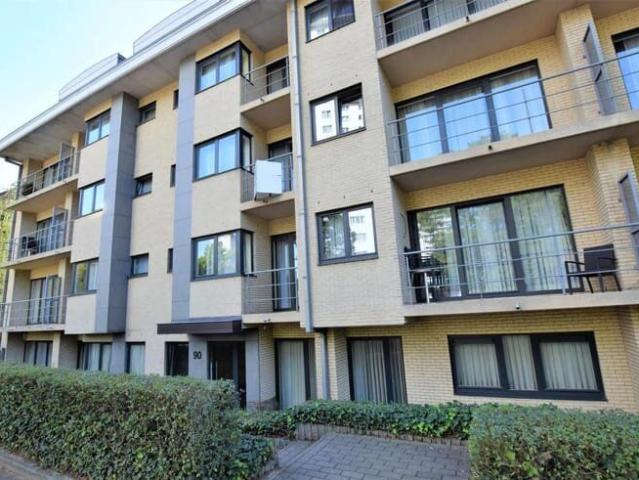 Beautifully furnished 1 bedroom apartment with office