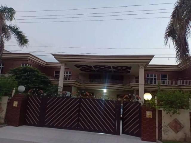 Beautifully home 44marla urgent sale Gujranwala Peoples Colony ID 18040