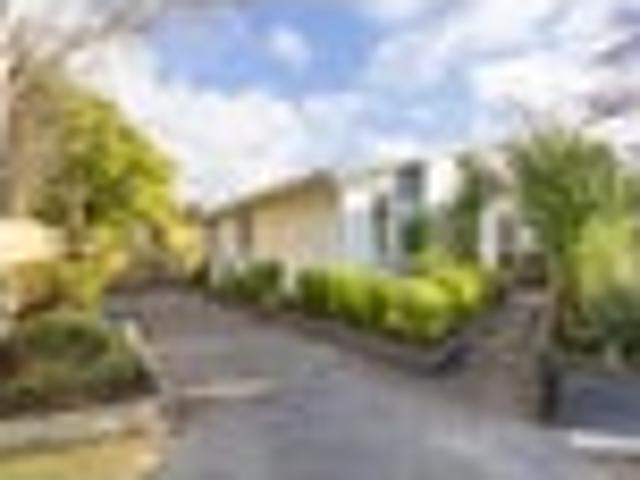 Stunning modernised property with central heating
