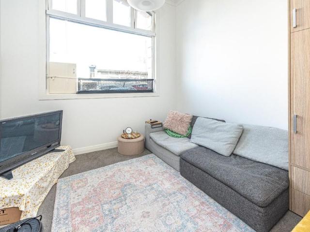 Beautifully presented one bedroom apartment