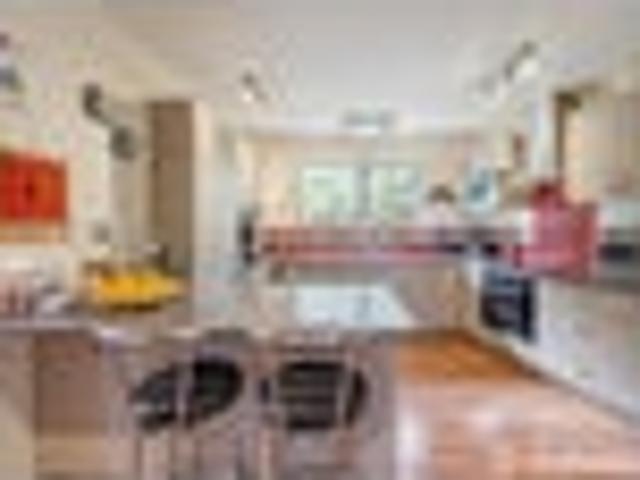 Beautifully Presented With Views And Decks