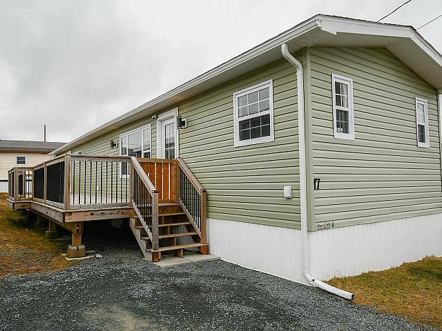 Beautifully Re done Mini Home In Halifax